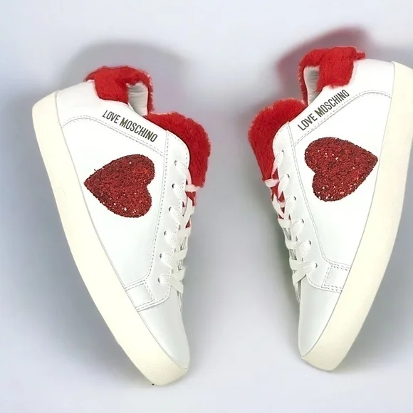 Love Moschino Logo Glitter-Red Heart With Red Faux Fur detail low-top sneaker - Picture 5 of 16